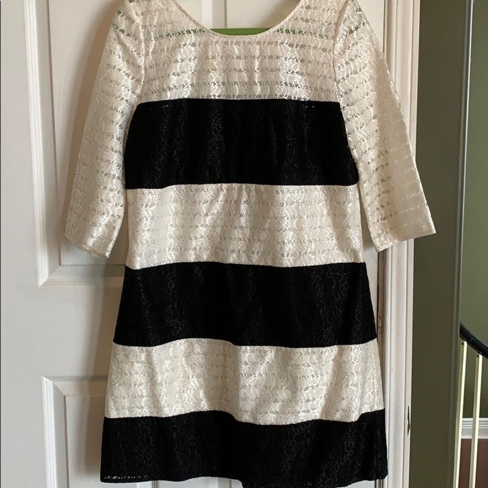 Jessica Simpson Black & white lace cocktail dress